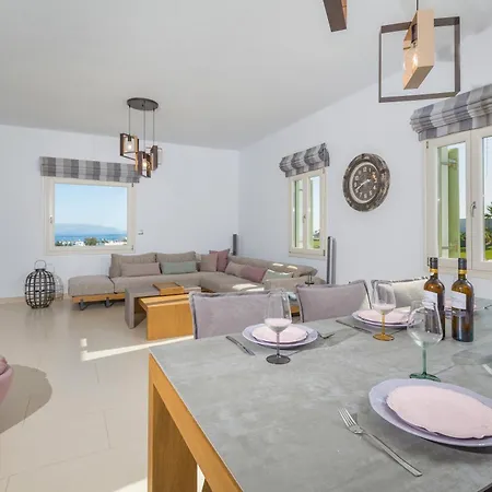 Σπίτι διακοπών In Blue Logaras *