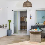 בית נופש In Blue Logaras פיסו ליבאדי